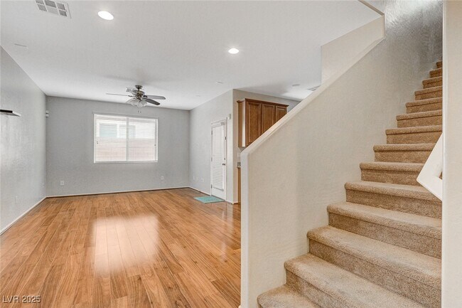 Building Photo - 7669 Lots Hills Dr