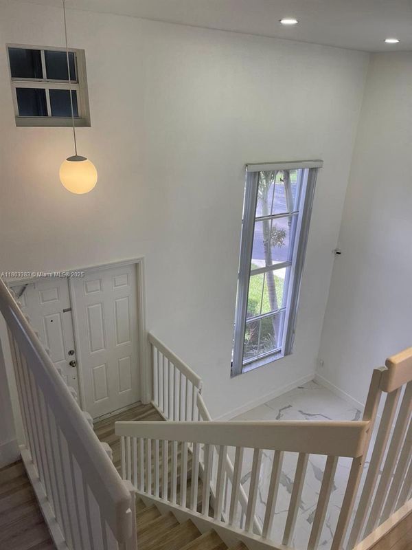 Building Photo - 7030 SW 41st Pl