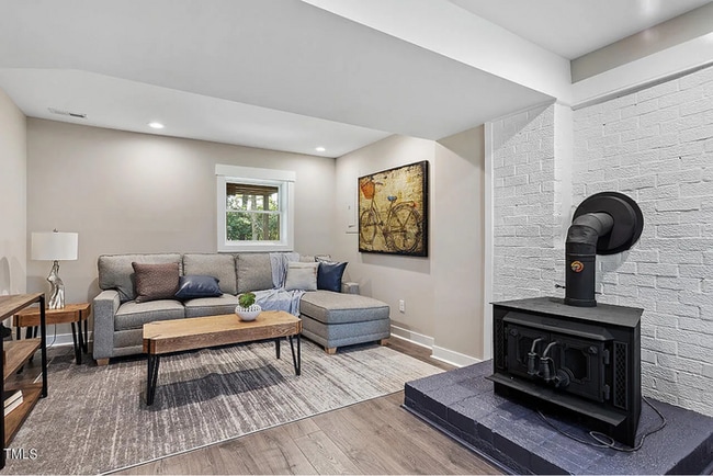 Building Photo - Build Equity While Leasing - Lease and Own...