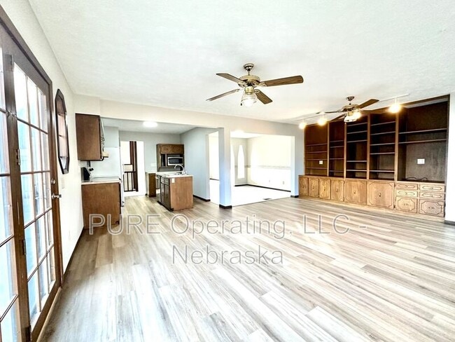 Building Photo - 13007 S 35th St