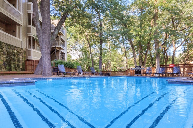 Primary Photo - Creekview Apartments