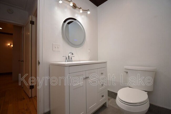 Building Photo - 2128 S 1900 E