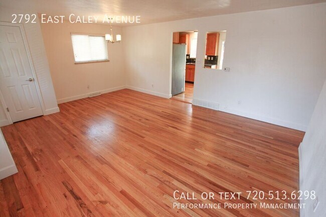 Building Photo - 2792 E Caley Ave
