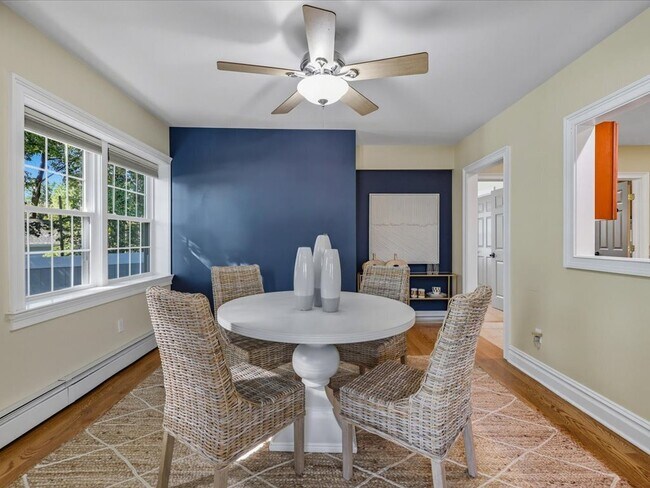 Building Photo - 217 Huntington Rd