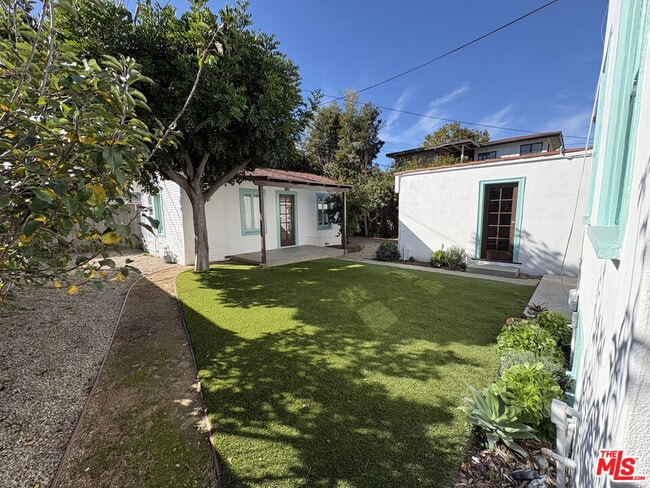 Building Photo - 4181 Lincoln Ave