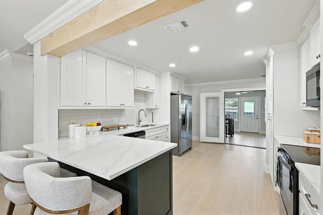 Building Photo - 3901 Montecito Dr