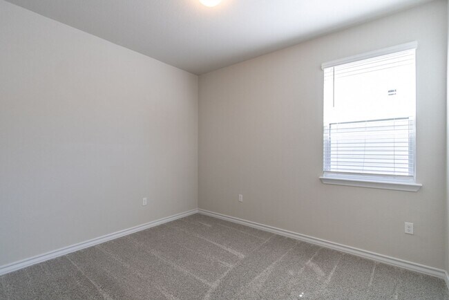 Building Photo - 3205 Beryl Woods Ln