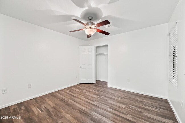 Building Photo - 3065 N 67th Ave