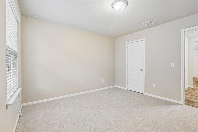 Building Photo - 10604 Menominee Falls Ln