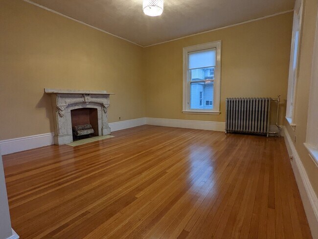 Building Photo - 131 Summer St