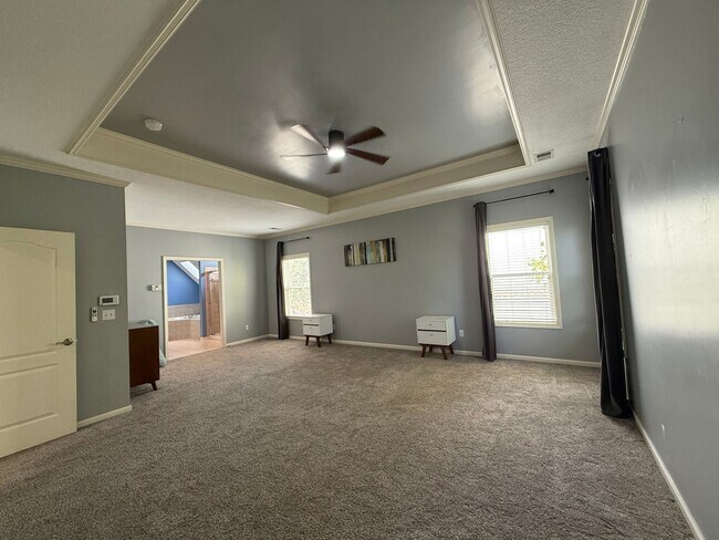 Building Photo - 13817 Hauser St