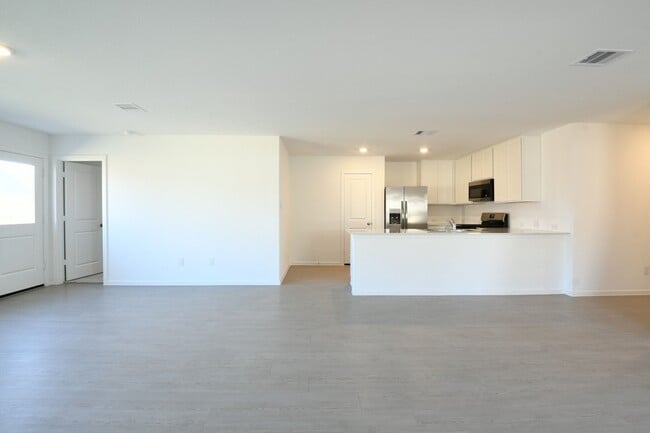 Building Photo - 2823 Cedar Rock St