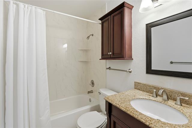 Building Photo - 3324 Green Ridge St