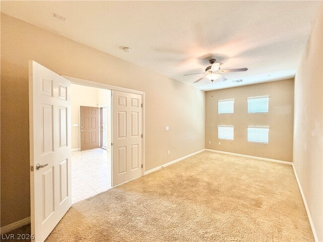Building Photo - 10360 Blue Ginger Dr