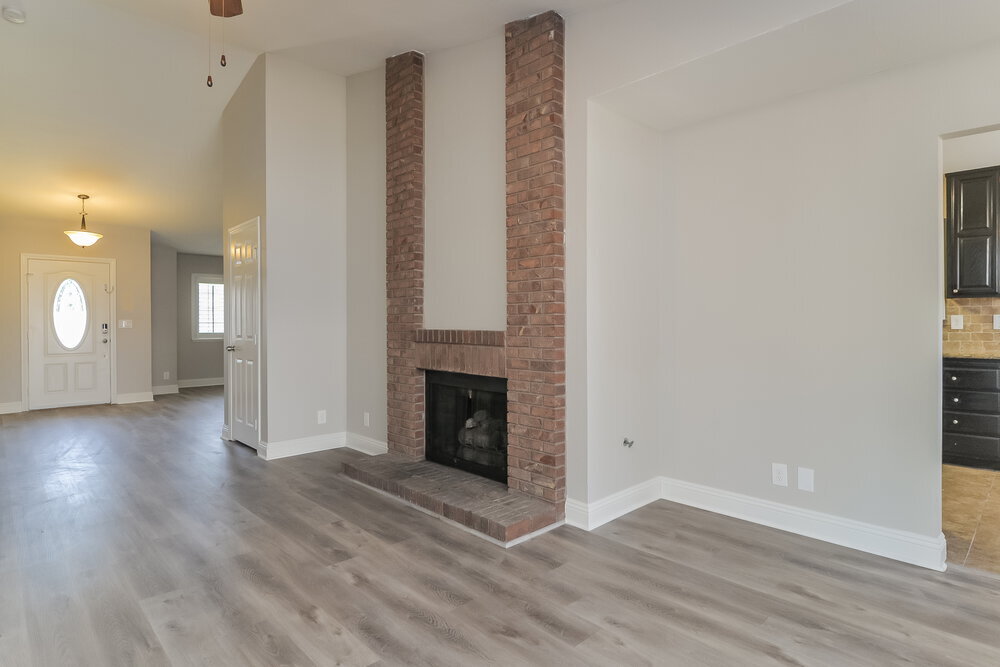 Building Photo - 1842 Adonis Ave