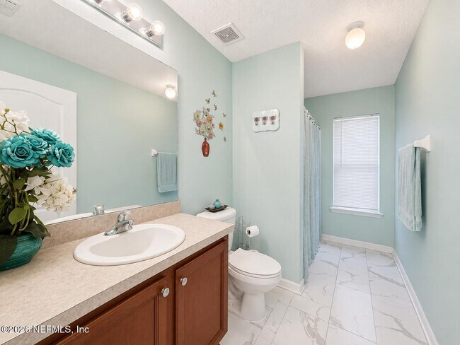 Building Photo - 13687 Devan Lee Dr E