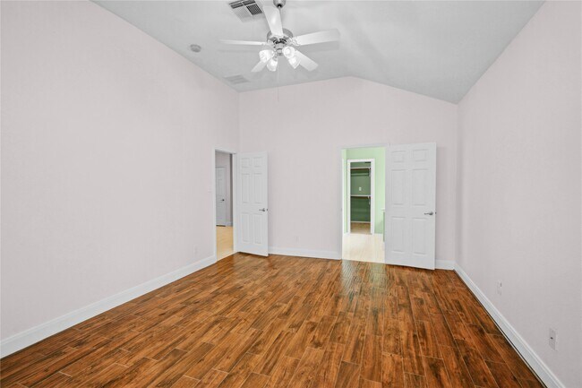 Building Photo - 1403 Lochstone Dr