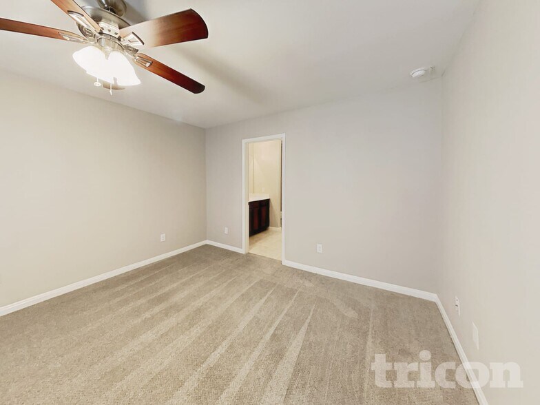 Building Photo - 112 Liberty Ln