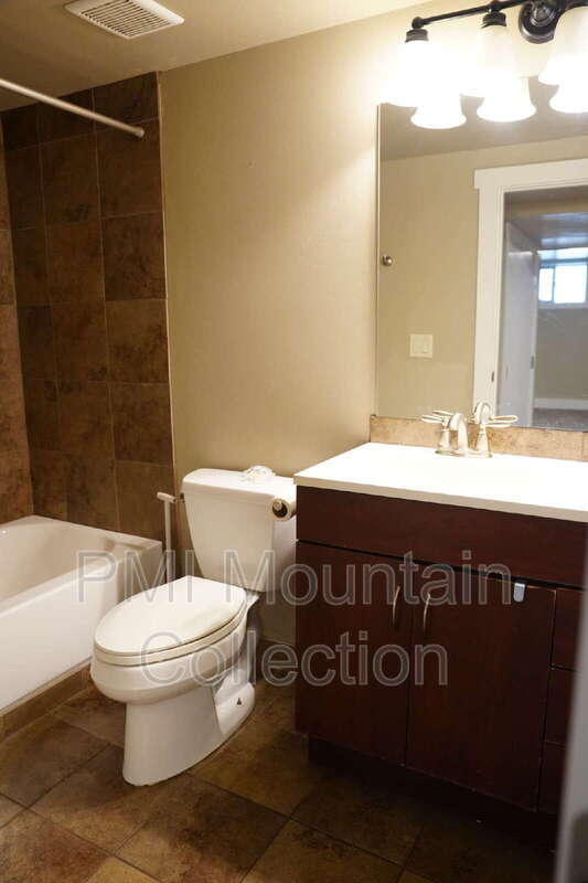 Building Photo - 249 S 400 E