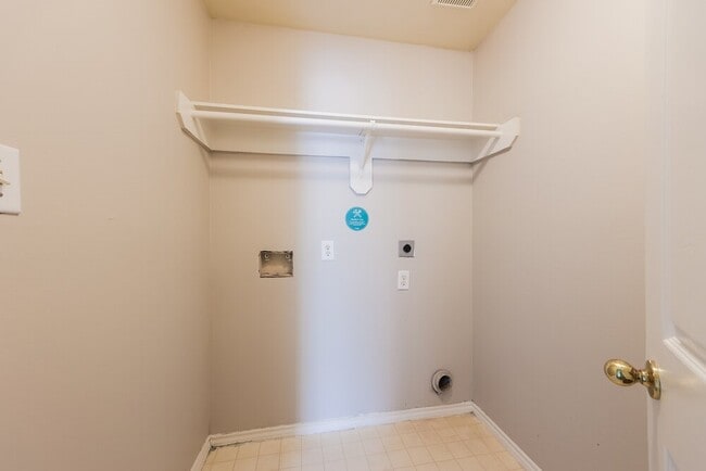 Building Photo - 9926 Murray Landing