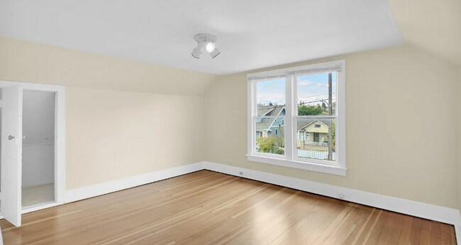 Building Photo - 6212 12th Ave NE