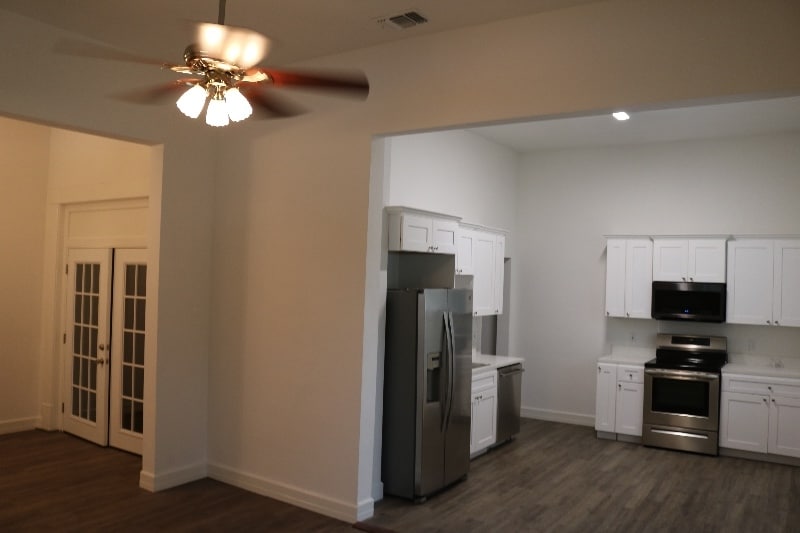 Building Photo - 2120 Monterey St