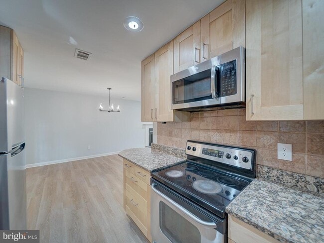 Building Photo - 11301 Gatesborough Ln