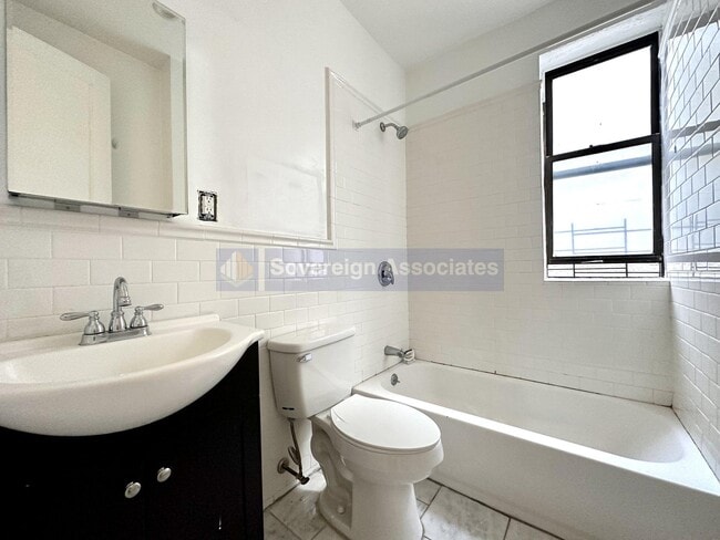 Building Photo - 286 Fort Washington Ave