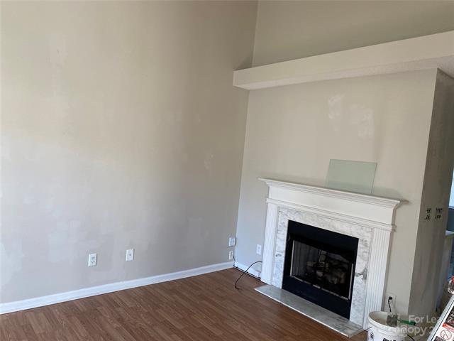 Building Photo - 1729 Pergola Pl