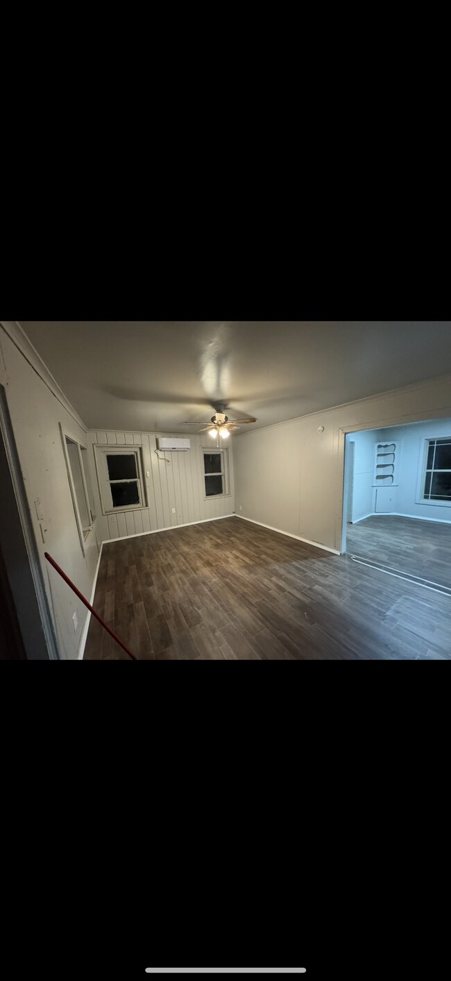 Building Photo - 2622 Court St