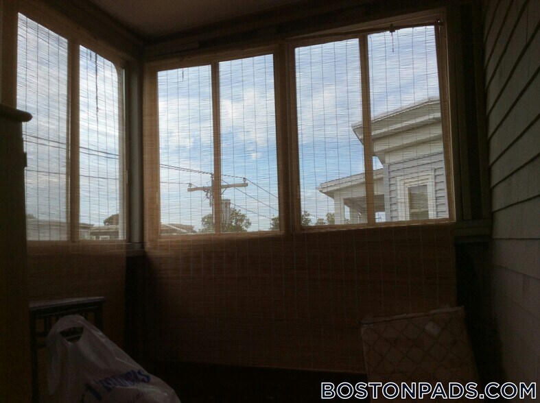 Building Photo - 258 Boston Ave