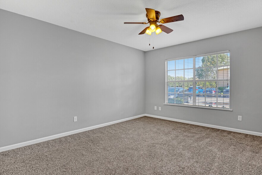 Building Photo - 1841 Long Iron Dr