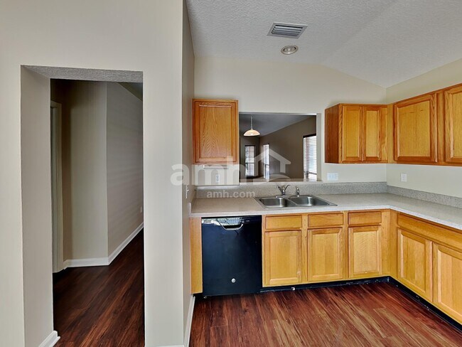 Building Photo - 3966 Pebble Brooke Cir S