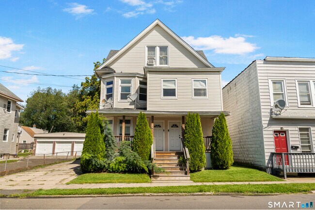 Primary Photo - 254 Hollister St