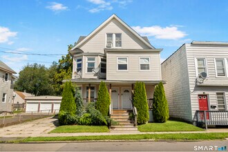 Building Photo - 254 Hollister St