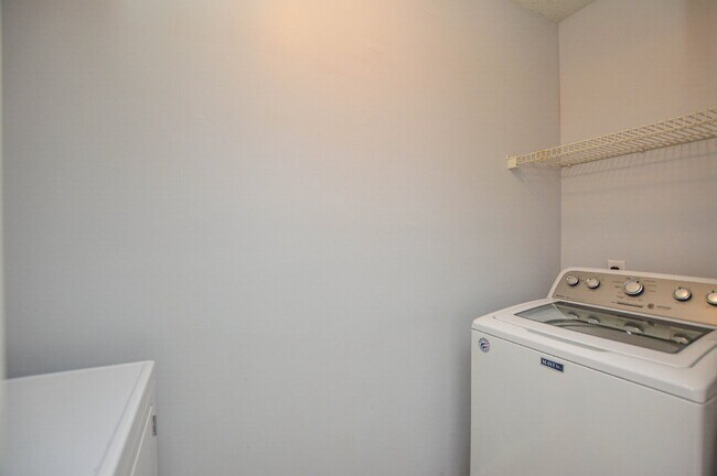 Building Photo - 2-Bedroom, 1-Bath Home in Fort Mill | $1,995 per Month