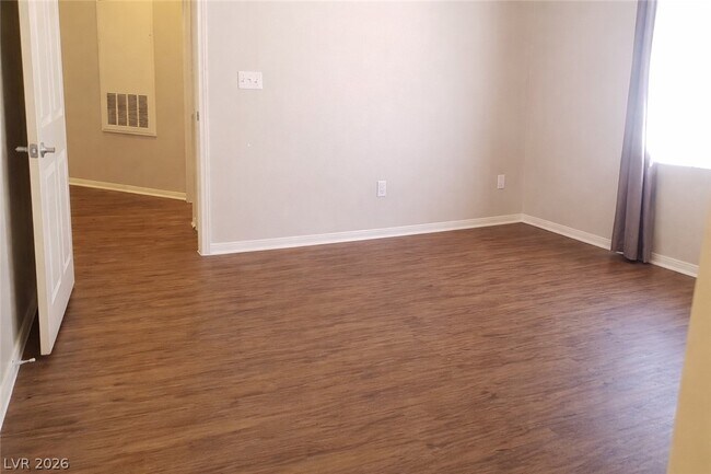 Building Photo - 5250 S Rainbow Blvd