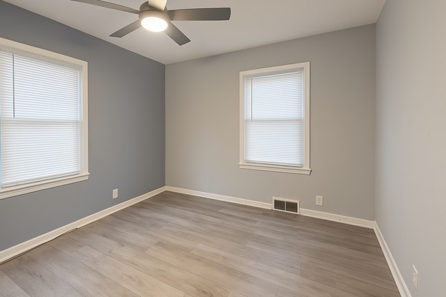 Building Photo - 416 Woodland Ave