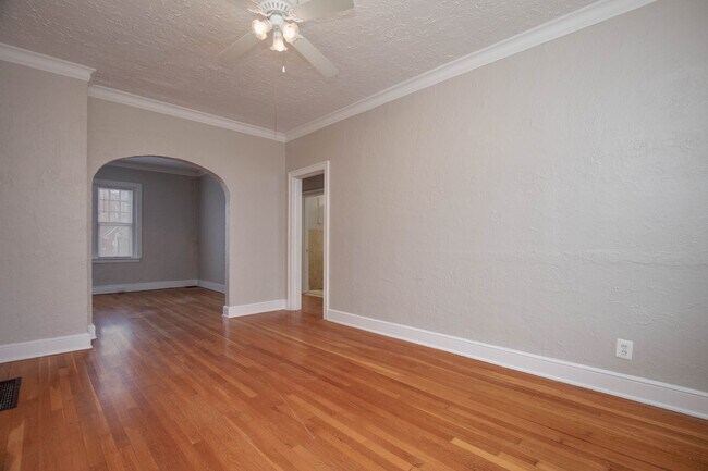 Building Photo - 7234 Amherst Ave