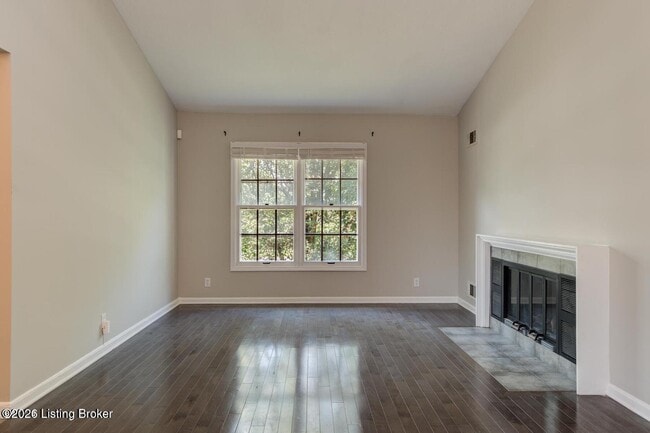 Building Photo - 10402 Timberwood Cir