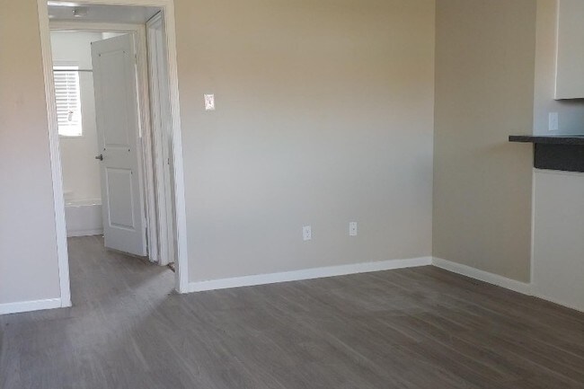 Building Photo - Marq on Main