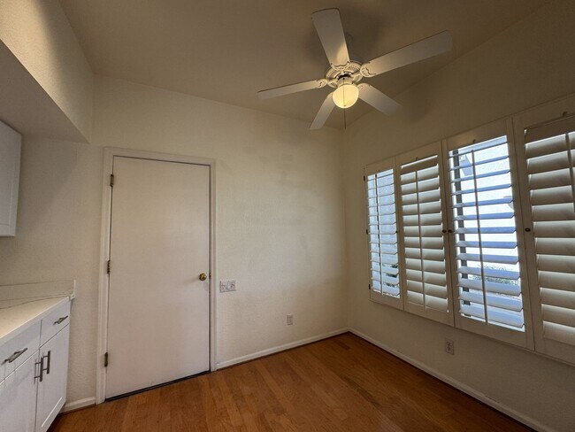 Building Photo - LUXURY LAKEFRONT GAINEY RANCH TOWNHOME WITH GOLF COURSE VIEWS – RESORT STYLE SCOTTSDALE LIVING!
