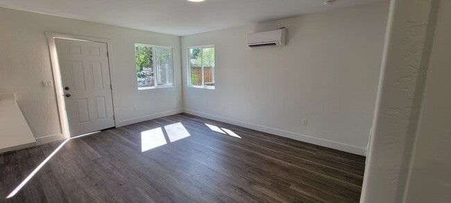Building Photo - New Construction Walking Distance to CMU