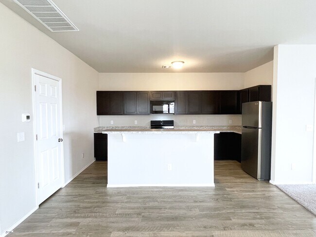 Building Photo - 9925 Blue Wing Trl