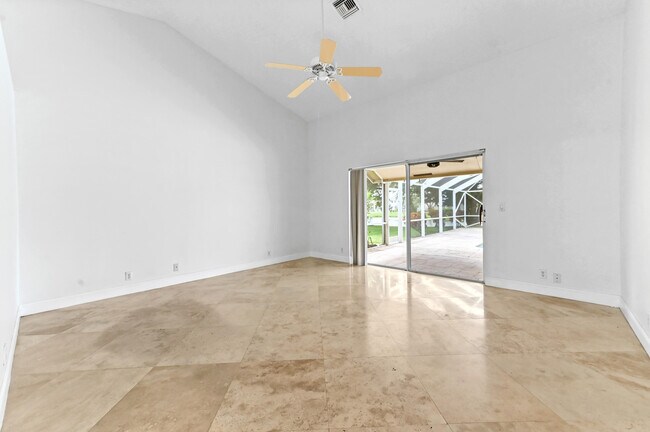 Building Photo - 6740 Brookhurst Cir