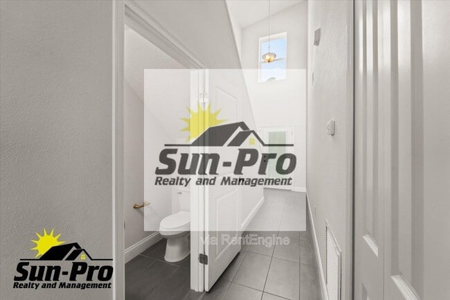 Building Photo - 5134 Taylor Ave