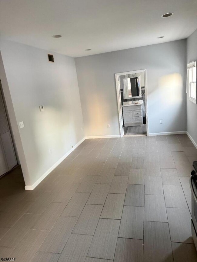 Building Photo - 50 Stuyvesant Ave