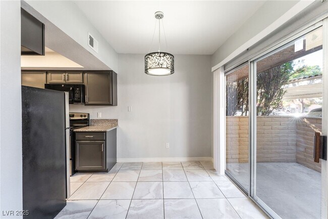 Building Photo - 2732 Eldora Cir