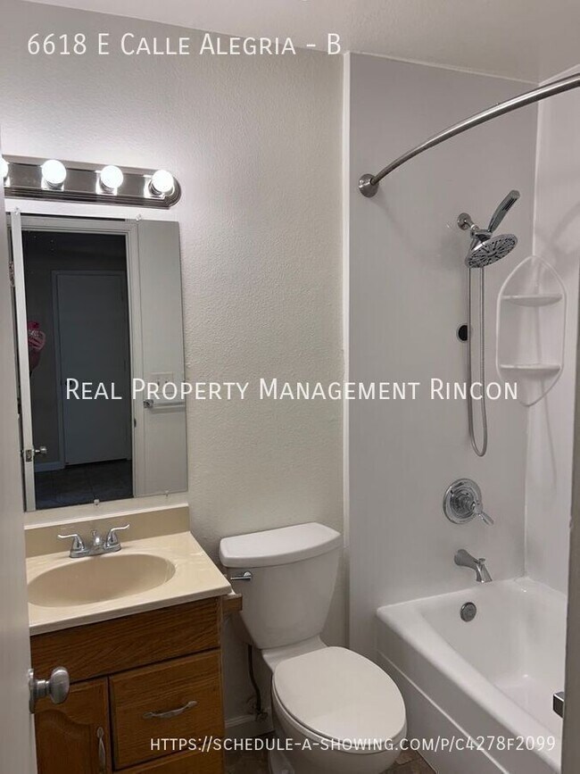 Building Photo - 6618 E Calle Alegria