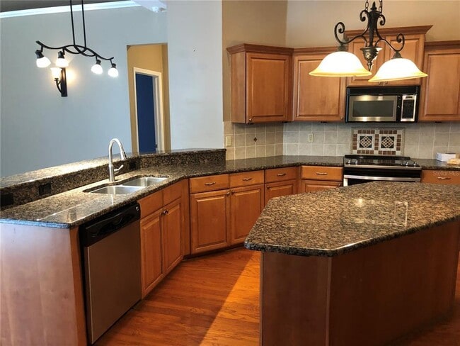 Building Photo - 4904 Ebensburg Dr